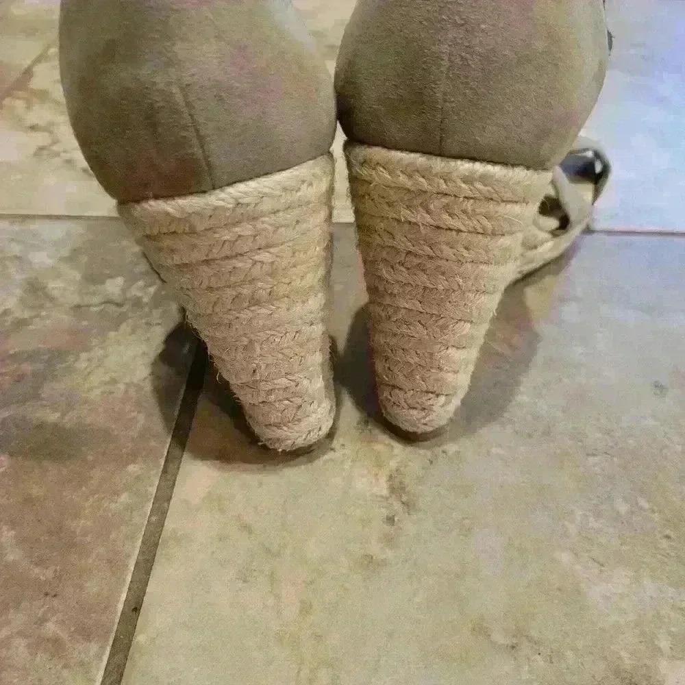 NWOT Indigo Rd women's wedge strappy sandals, sz 7.5, beige, $13 - Picture 5 of 5